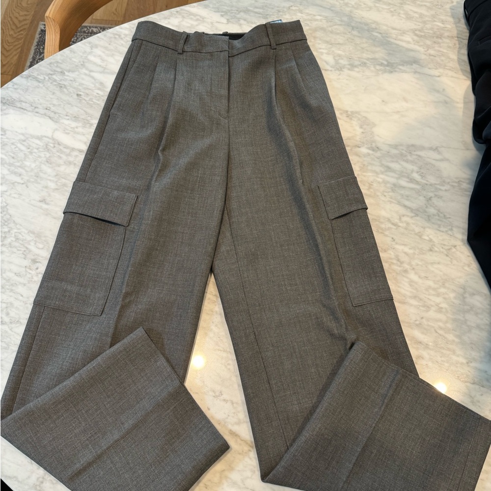 Babaton Spotlight cargo, size 2 heather dark grey, like new